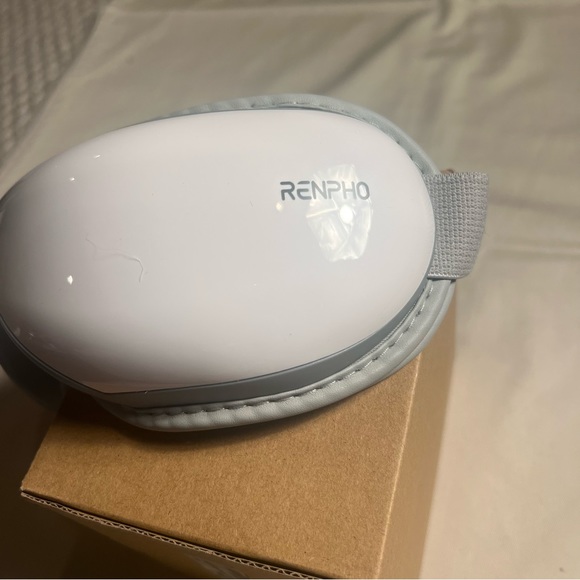 RENPHO Eyeris 1 Eye Massager with Heat - Picture 2 of 4